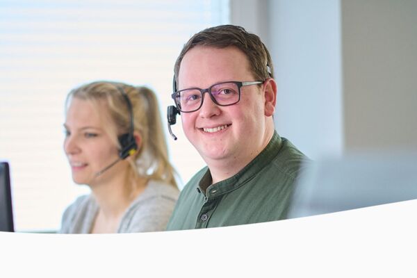 Mitarbeitende der Henning Broscheit GmbH im Kundenservice